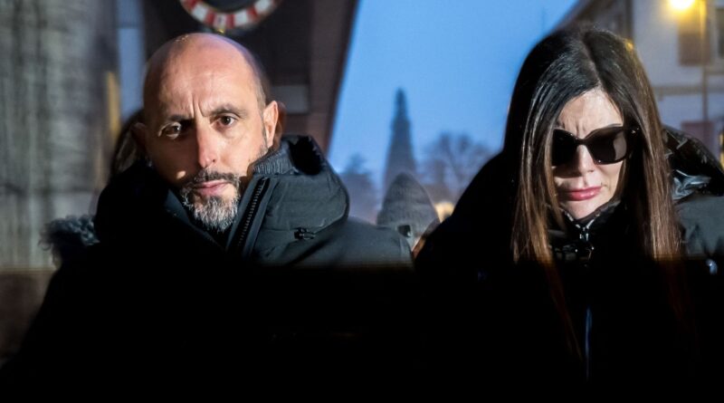 "Jessica Moretti, gérante du bar de Crans-Montana, s'excuse"