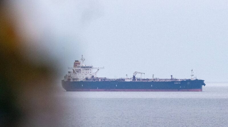 La France annonce l'arrestation d'un pétrolier russe en Méditerranée