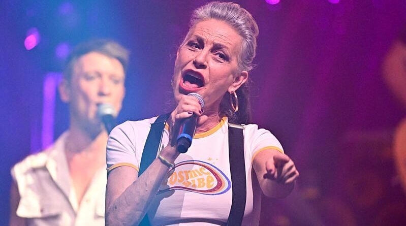 « La sécurité financière, je cours derrière » : Lio raconte ses difficultés financières