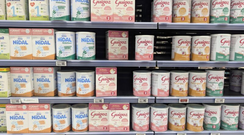 Lait infantile : À quel âge les enfants doivent-ils arrêter le biberon ?