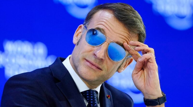 Le discours de Davos n'a pas apaisé la côte d'Emmanuel Macron.