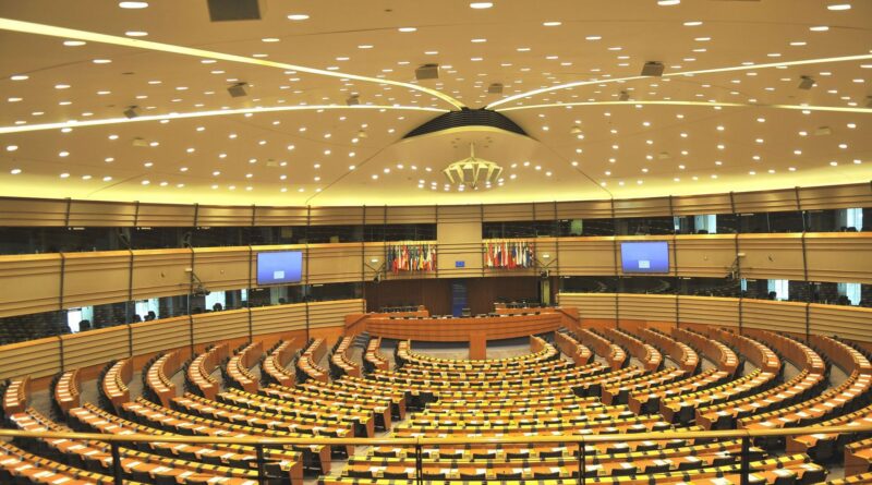 Le Parlement européen examine la légalité du traité Mercosur.