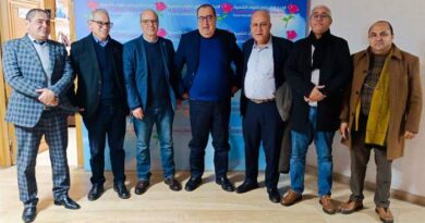 Le Premier secrétaire confirme le soutien du parti aux médias.