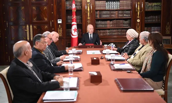 Le Président Saïed reçoit le rapport final sur la crise écologique de Gabès