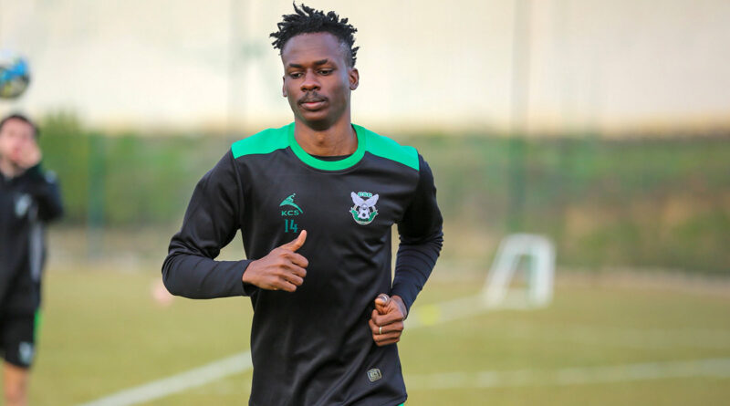 Le ST recrute tout en dégraissant : quête d’équilibre.