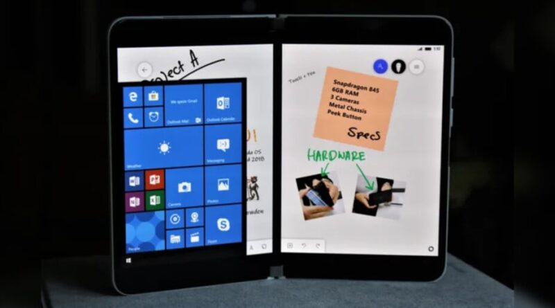 Le Windows Phone à double écrans arrive 7 ans après l'abandon de Microsoft.