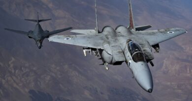 Les États-Unis lancent des frappes « à grande échelle » contre Daesh en Syrie.