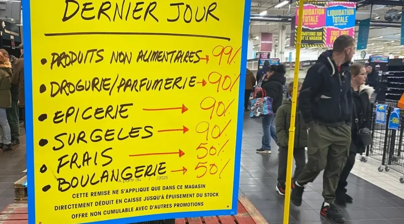 Les magasins Cora ferment définitivement malgré l'accueil des clients.