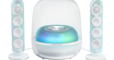 Les SoundSticks 5 et l’Aura Studio 5 passent au Wi-Fi.