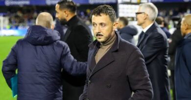 Ligue 1 : Pablo Longoria exhorte à « garder la tête froide » sur Roberto De Zerbi