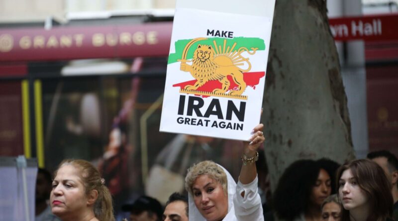 Manifestations en Iran : retour du chah et incertitude en cas de chute du régime