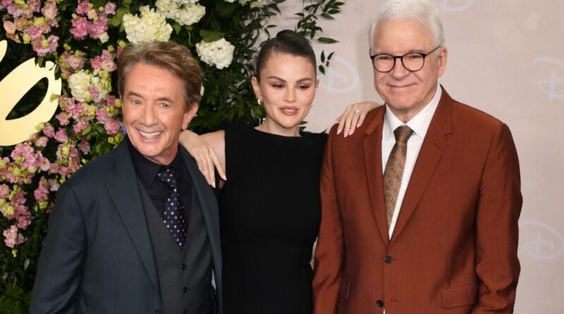 Martin Short ne parvient pas à éviter un faux pas au mariage de Selena Gomez et Benny Blanco.