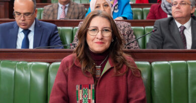 Mechket Salama Khaledi présente la mise à jour des protocoles commerciaux.