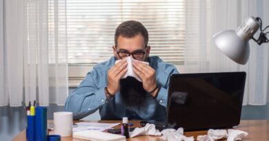 « Mets un masque ou rentre chez toi » : les employés malades contaminent les autres