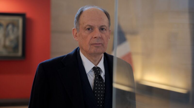 « Mitterrand confidentiel » : Pourquoi l'ancien président ne fascine-t-il plus qu'aujourd'hui ?