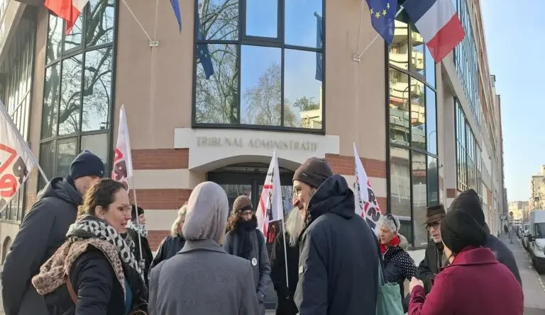 Mobilisation à Toulouse pour une étudiante algérienne sous OQTF