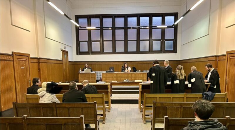 Mouvement de grogne : huissiers d’audience en grève, petites mains de la justice