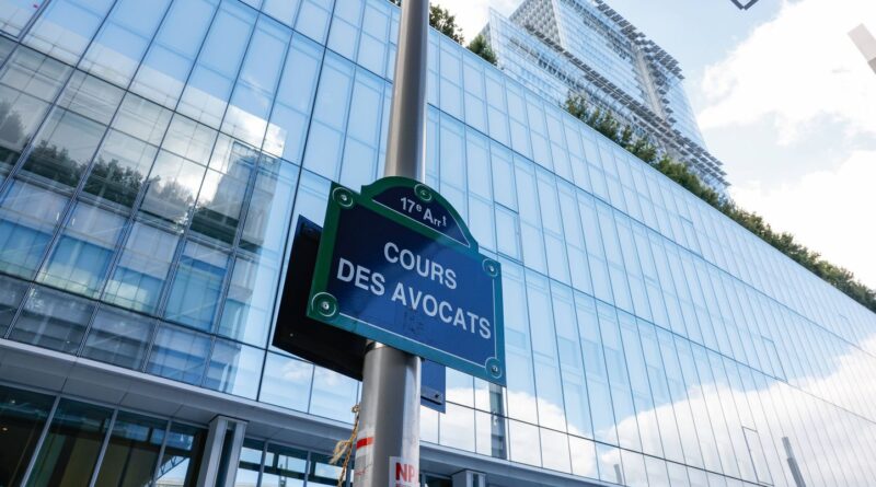 Négligence ou trahison ? DGSE, DGSI et secret défense au tribunal.