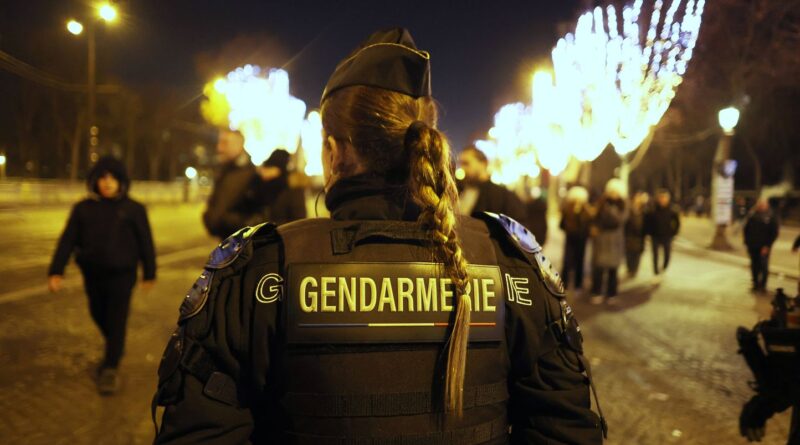 Paris : 125 gardes à vue pour le Nouvel an, contre 104 l'an passé