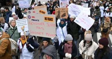 Paris : Grève des médecins, appel à Lecornu pour des solutions.