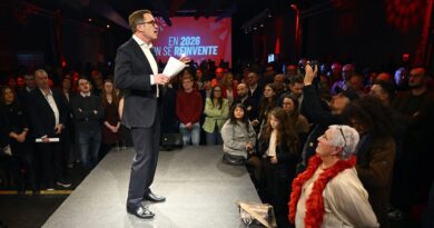 Paul Magnette critique la droite, les engagés et Donald Trump lors des vœux 2026 du PS.