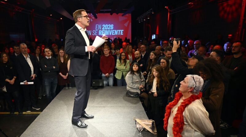 Paul Magnette critique la droite, les engagés et Donald Trump lors des vœux 2026 du PS.