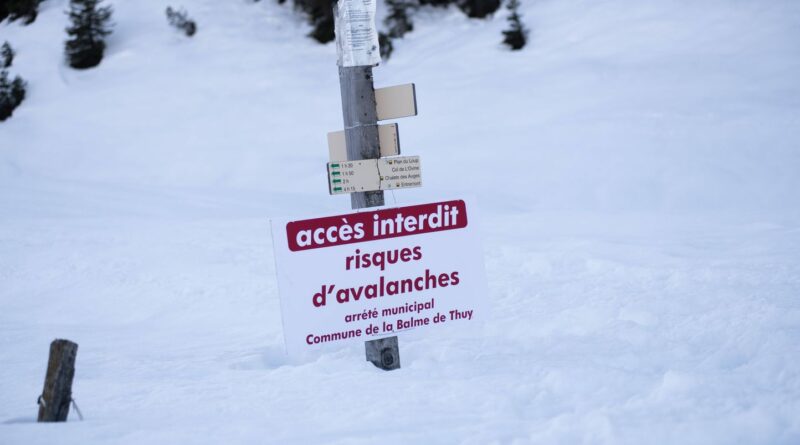 Peut-on interdire le hors-piste aux skieurs en cas d'avalanche ?