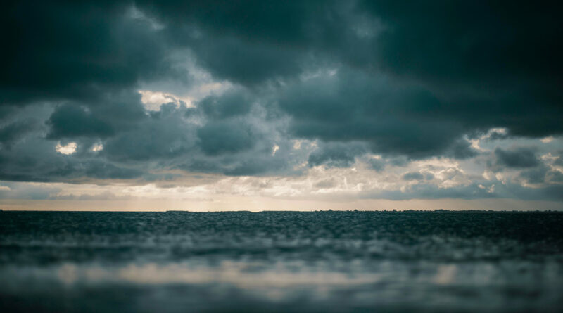 Pluies orageuses et vents forts : une nuit ne sera pas calme.