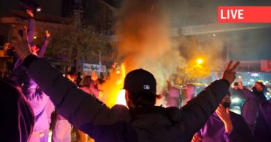 Rassemblement massif à Téhéran pour funérailles des forces de sécurité tuées.