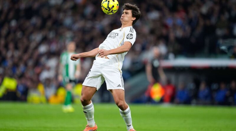 Sans Mbappé, le Real Madrid bat le Betis grâce à Gonzalo Garcia.