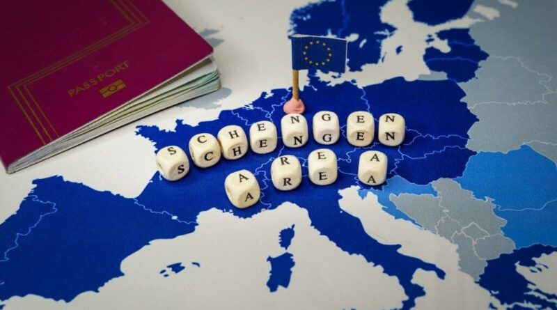 Schengen : des contrôles renforcés prévus en 2026 selon un rapport interne