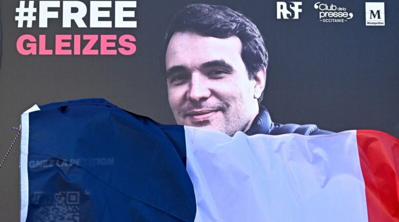 Ségolène Royal visite le journaliste Christophe Gleizes, emprisonné en Algérie.