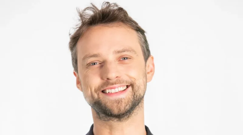 Simon Brunfaut : Ne pas laisser Trump entrer partout.