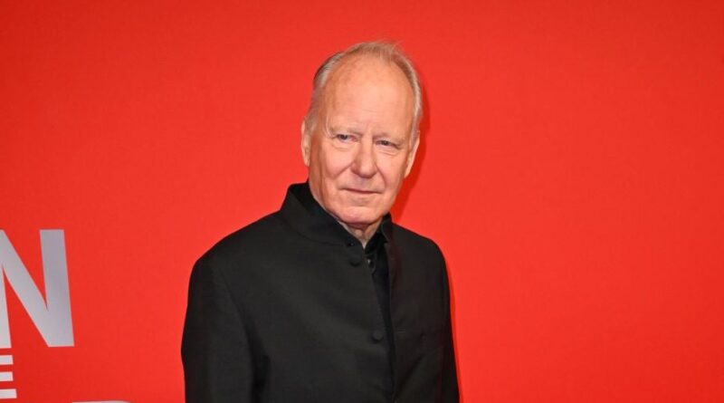 Stellan Skarsgård décrit Donald Trump comme un « petit homme mégalomane »