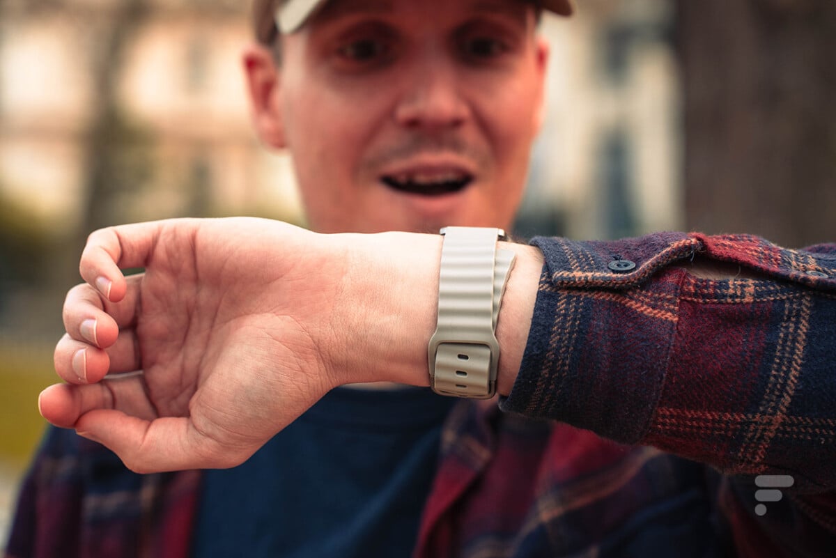 La Realme Watch 5 permet de répondre à des appels