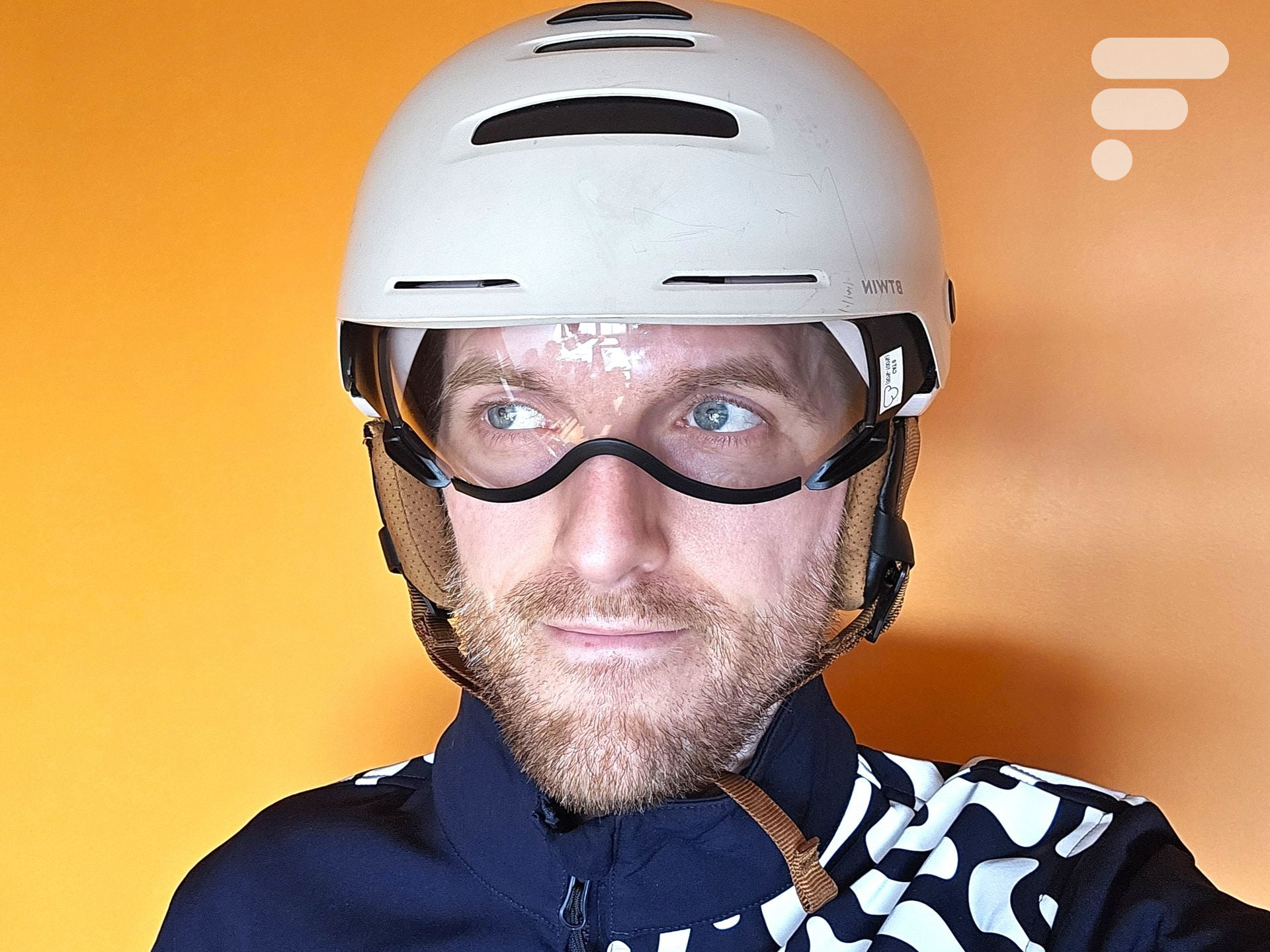 Casque vélo ville Btwin 900 mousse amovible