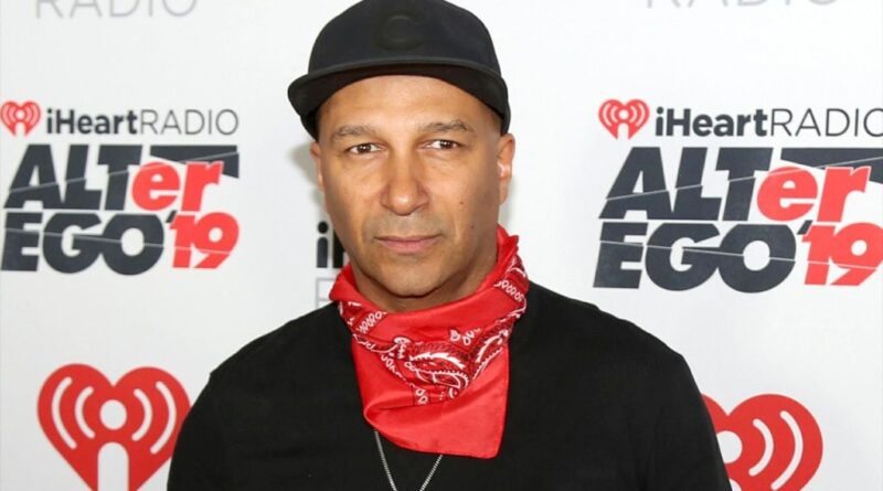 Tom Morello accuse l'administration Trump d'appliquer une doctrine nazie.