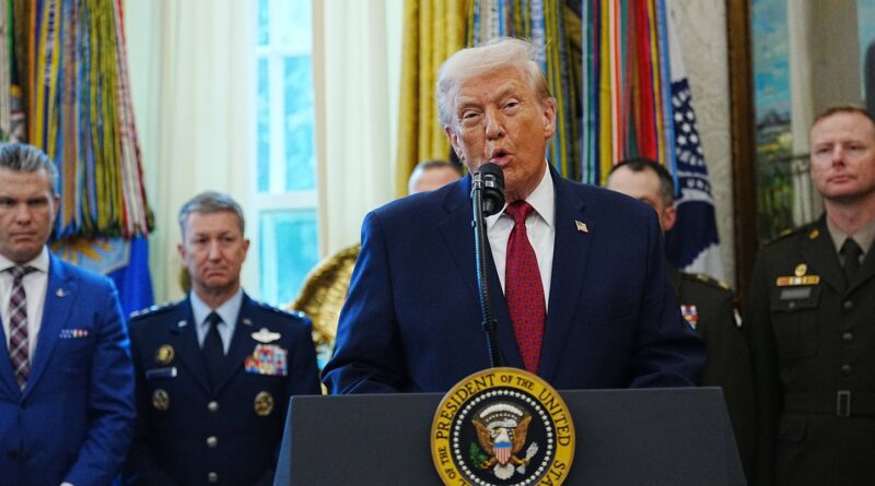 Trump briefé pour frapper l'Iran face aux craintes d'une répression sanglante