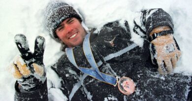Ueli Kestenholz, médaillé olympique en snowboard, décède à 50 ans.