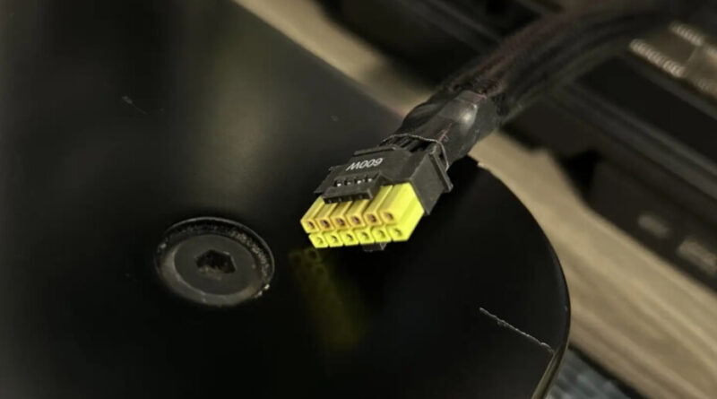 Un câble a empêché la RTX 5090 de fondre, comment ?