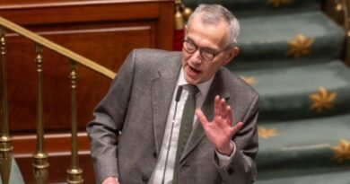 Un cadre légal en projet pour les gardes en dentisterie.