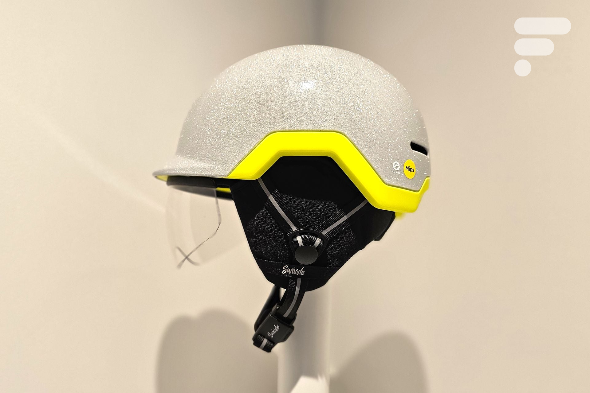 Swivvle Sirius 2 casque vélo réfléchissant visière magnétique