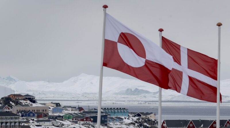Un jour, une carte : raisons de l'appartenance du Groenland au Danemark.