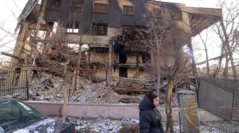 Une journaliste espagnole à Téhéran : personne n'ose s'exprimer devant elle.