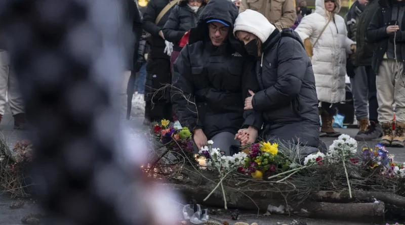 Une seconde personne tuée par la police de l'immigration à Minneapolis : Trump dénonce les autorités locales pour "pousser à l'insurrection"