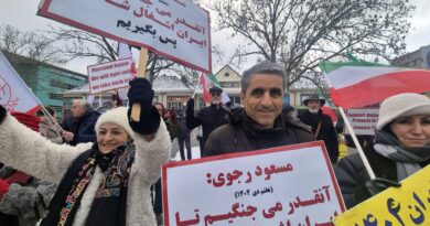 Une vingtaine d’Iraniens protestent en Belgique contre les arrestations arbitraires.