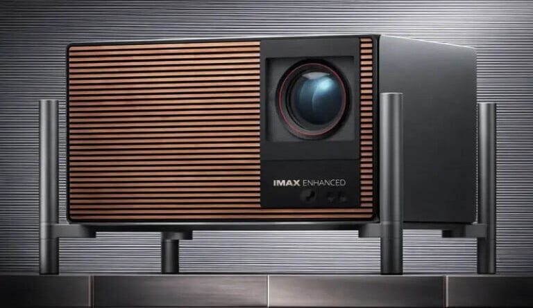 Xgimi Titan Noir Max : contraste amélioré pour vidéoprojecteur haut de gamme