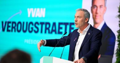 Yvan Verougstraete annonce des négociations pour former un gouvernement