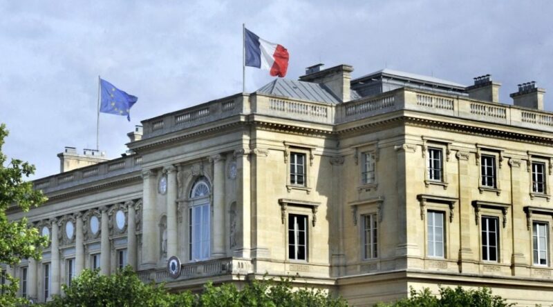 Affaire Epstein : Les liens douteux d'un ex-diplomate français avec un financier