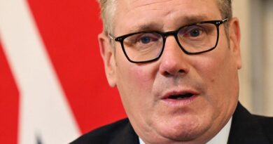 Affaire Epstein-Mandelson : Keir Starmer, Premier ministre, en pression